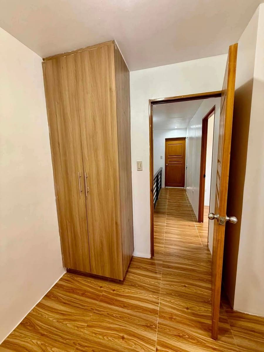 📣 For Rent! 2 storey townhouse (Newly Renovated) - photo 4
