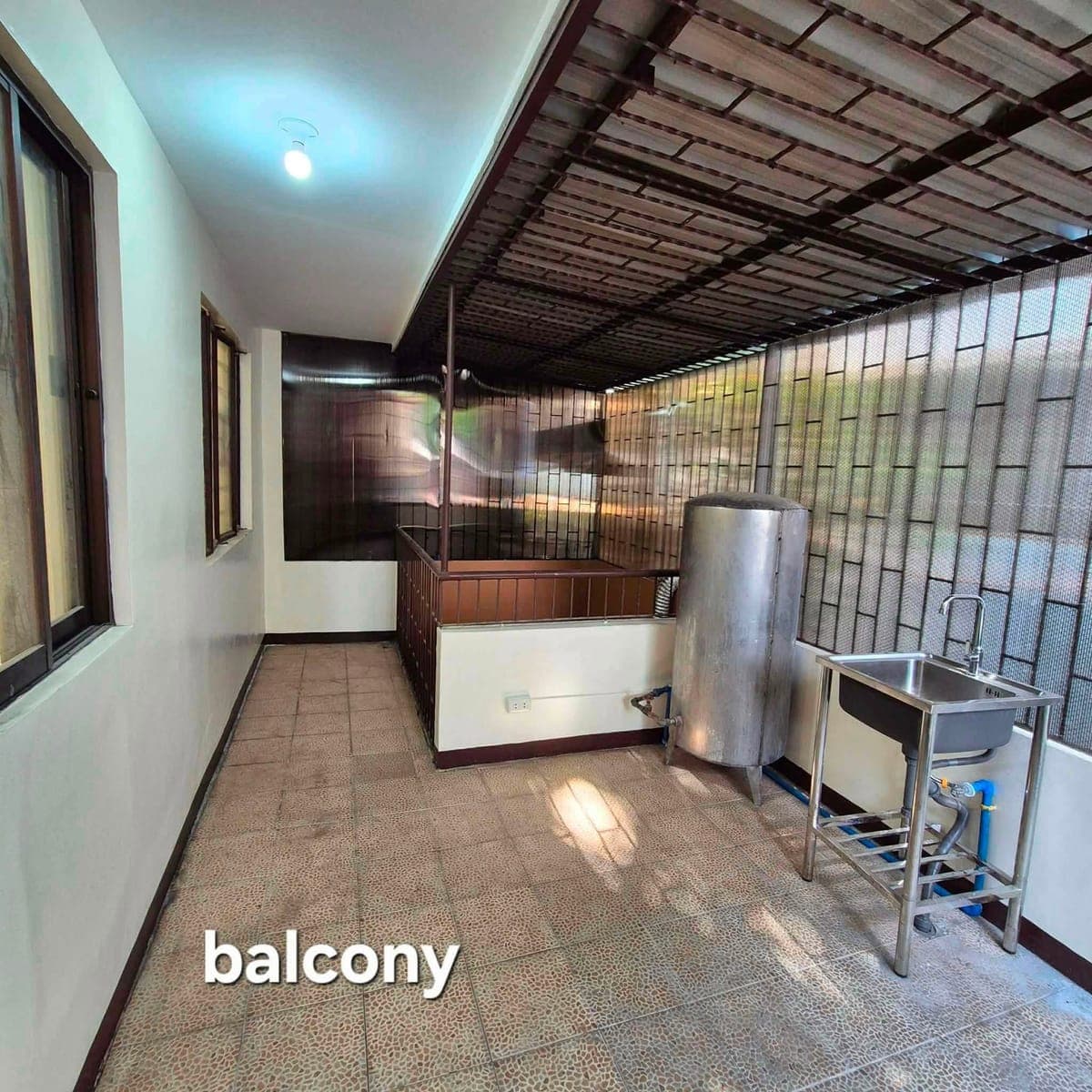 🌇🌇For Lease ➡️F fernando st, neat gil puyat lrt - photo 1