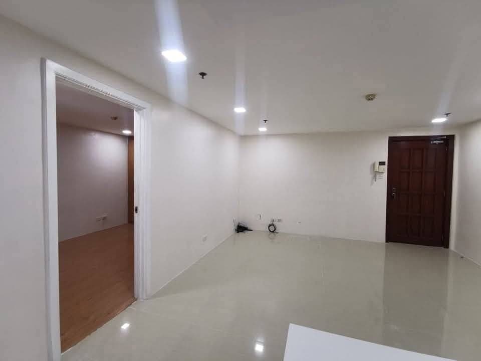 2 Bedroom Condo Unit for Rent - SkyLine Premiere - photo 4