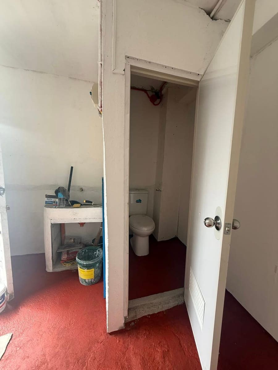 ALMOST FINISHED STUDIO TYPE WITH OWN GATE FOR RENT NEAR MRT and BGC - photo 4