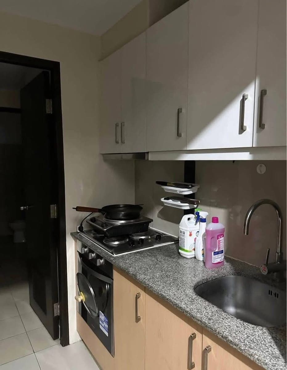 📣FOR RENT | 2BR Condo in Florence, McKinley Hill - photo 5