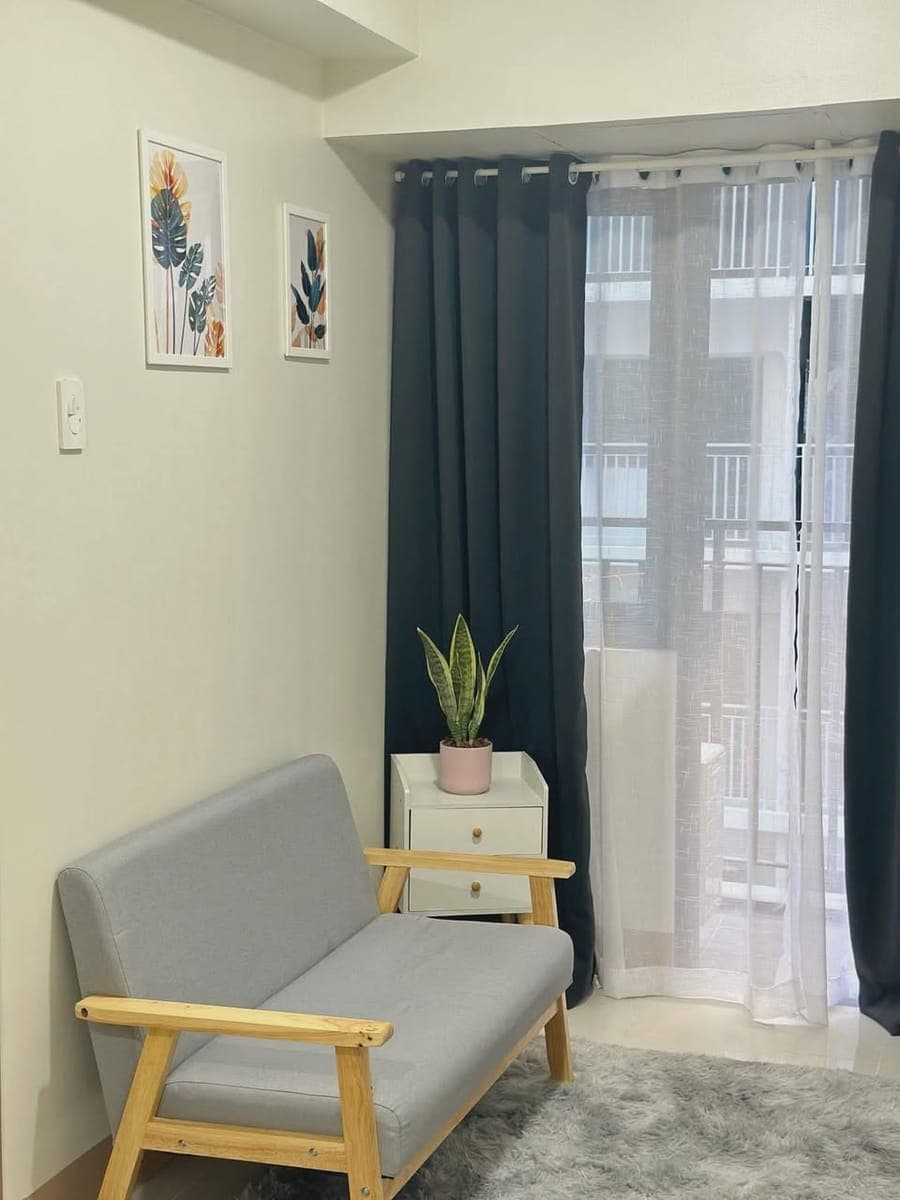 𝐅𝐎𝐑 𝐑𝐄𝐍𝐓 One Bedroom with Balcony Condo Unit at Shore 3, Residences near MOA - photo 5