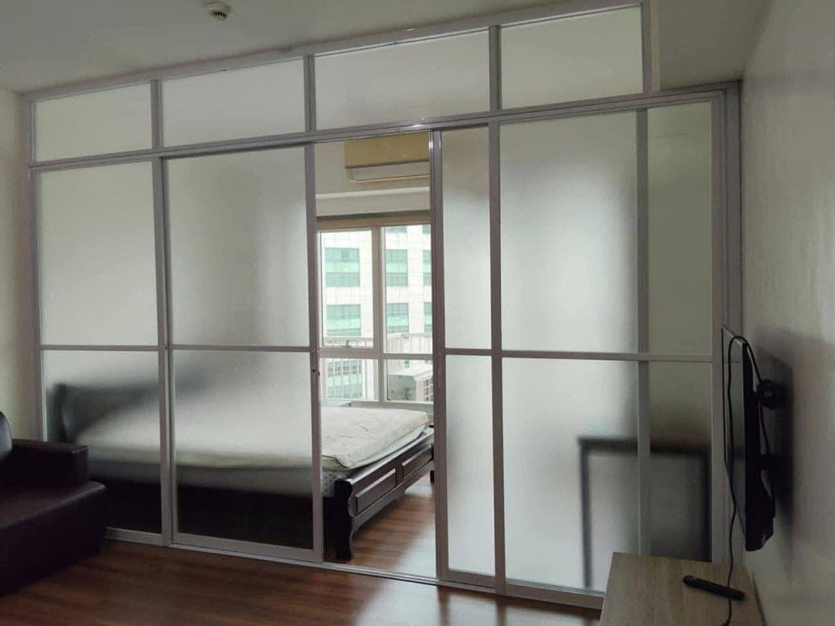 𝐅𝐎𝐑 𝐑𝐄𝐍𝐓 One Bedroom with Balcony Condo in THE GRAND MIDORI MAKATI - photo 4