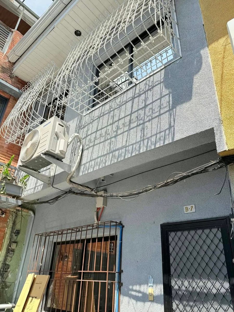 Kamuning Townhouse for Rent - photo 1