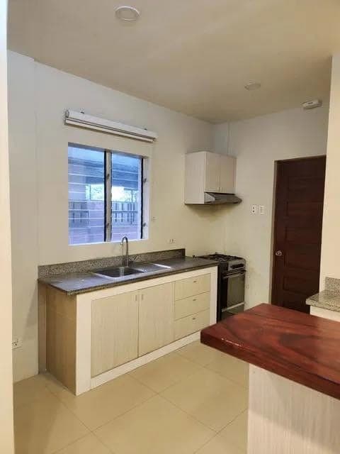 House for LEASE: 🏡 - photo 5