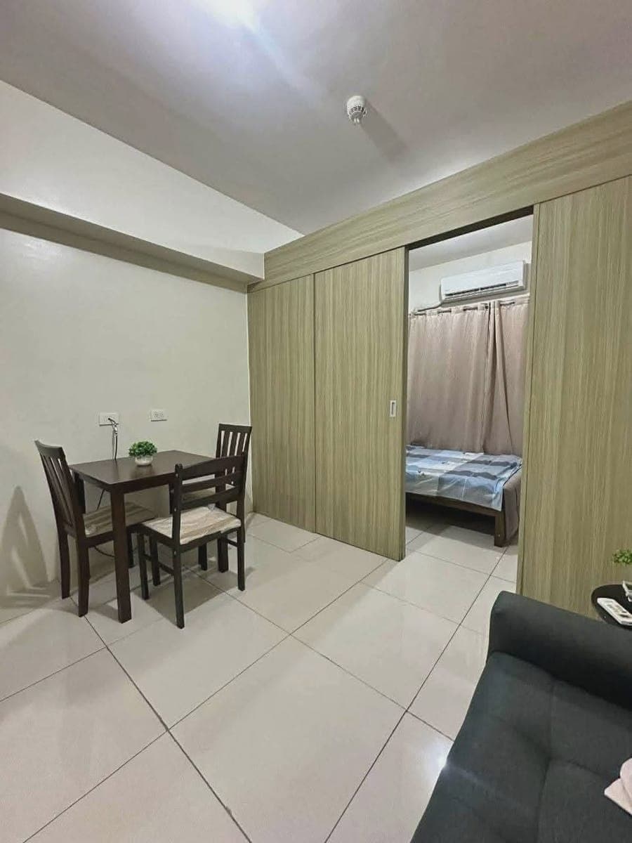 𝐅𝐎𝐑 𝐑𝐄𝐍𝐓: One Bedroom with Balcony Condo  at SMDC Breeze Residences - photo 2