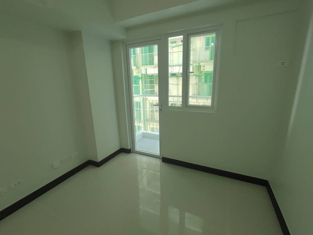 Condominium for rent in Pasay city - photo 4