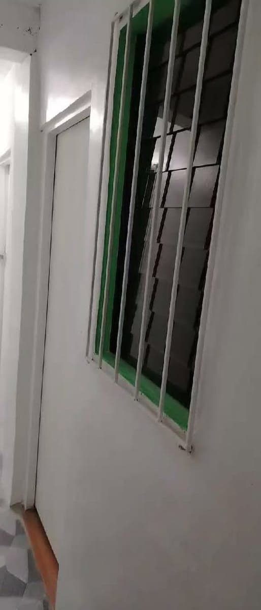 Room for Rent - photo 1