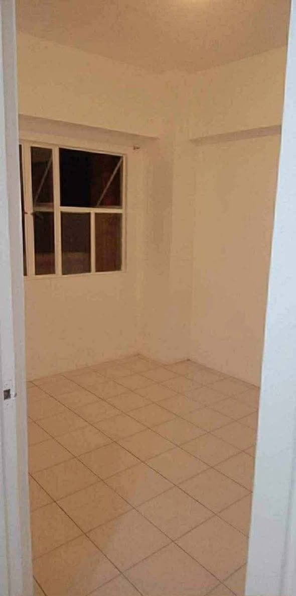 𝐅𝐎𝐑 𝐑𝐄𝐍𝐓 Two Bedroom with Balcony At Makati Executive Tower, - photo 4