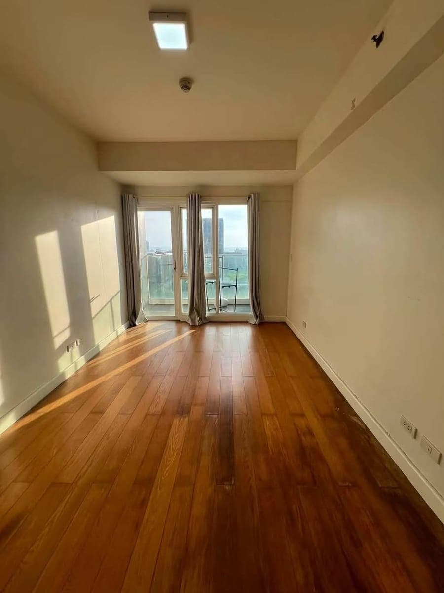 40K MONTHLY | 1-BEDROOM UNIT WITH BALCONY AT PIXEL RESIDENCES‼️ - photo 2