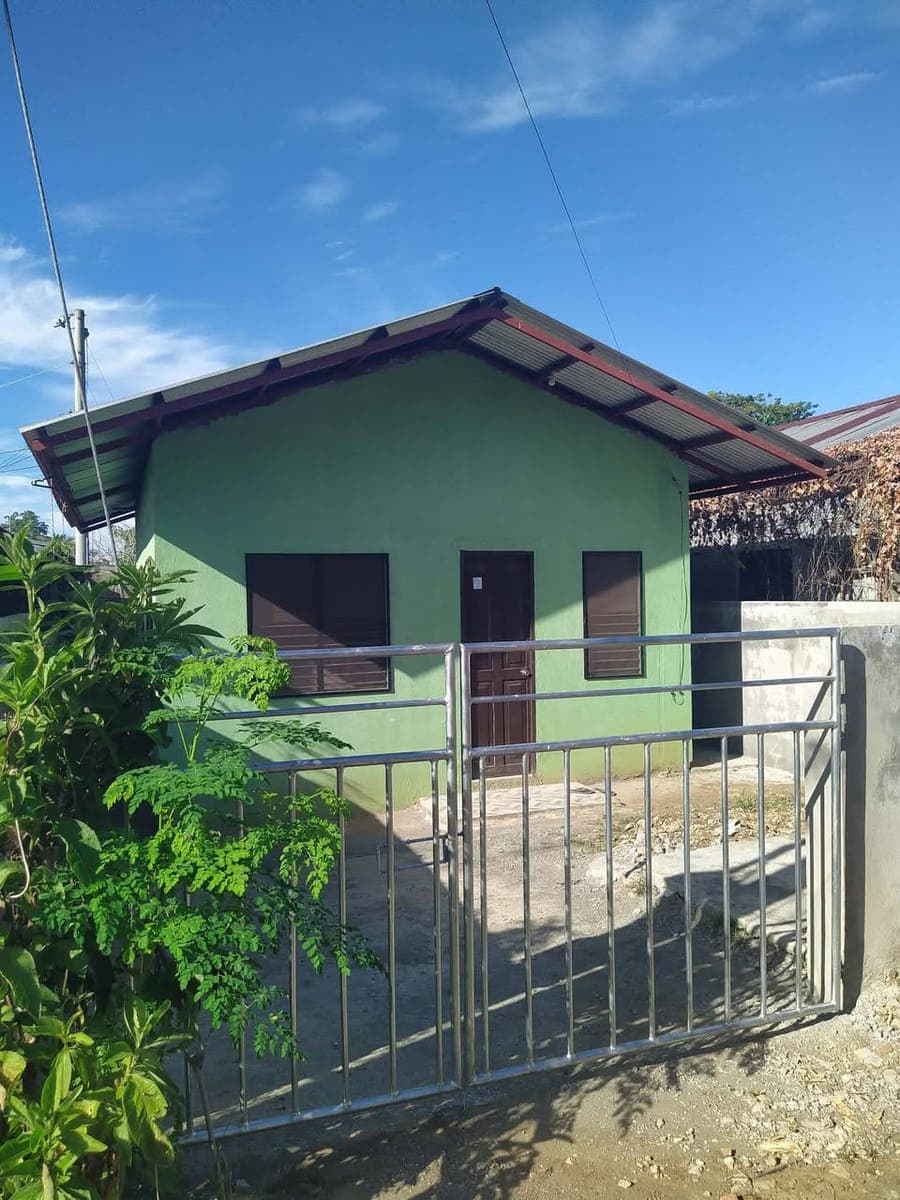 House For Rent - photo 1