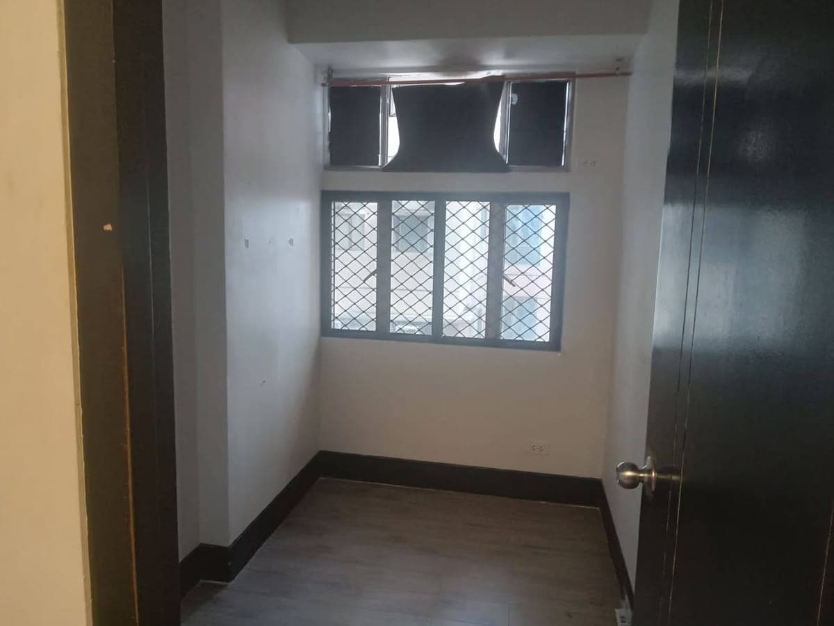 Available condo unit for rent - photo 1