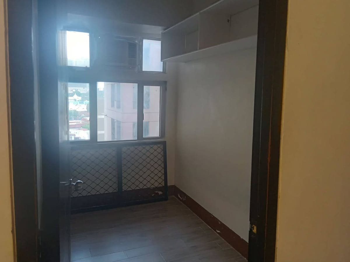 Available condo unit for rent - photo 2