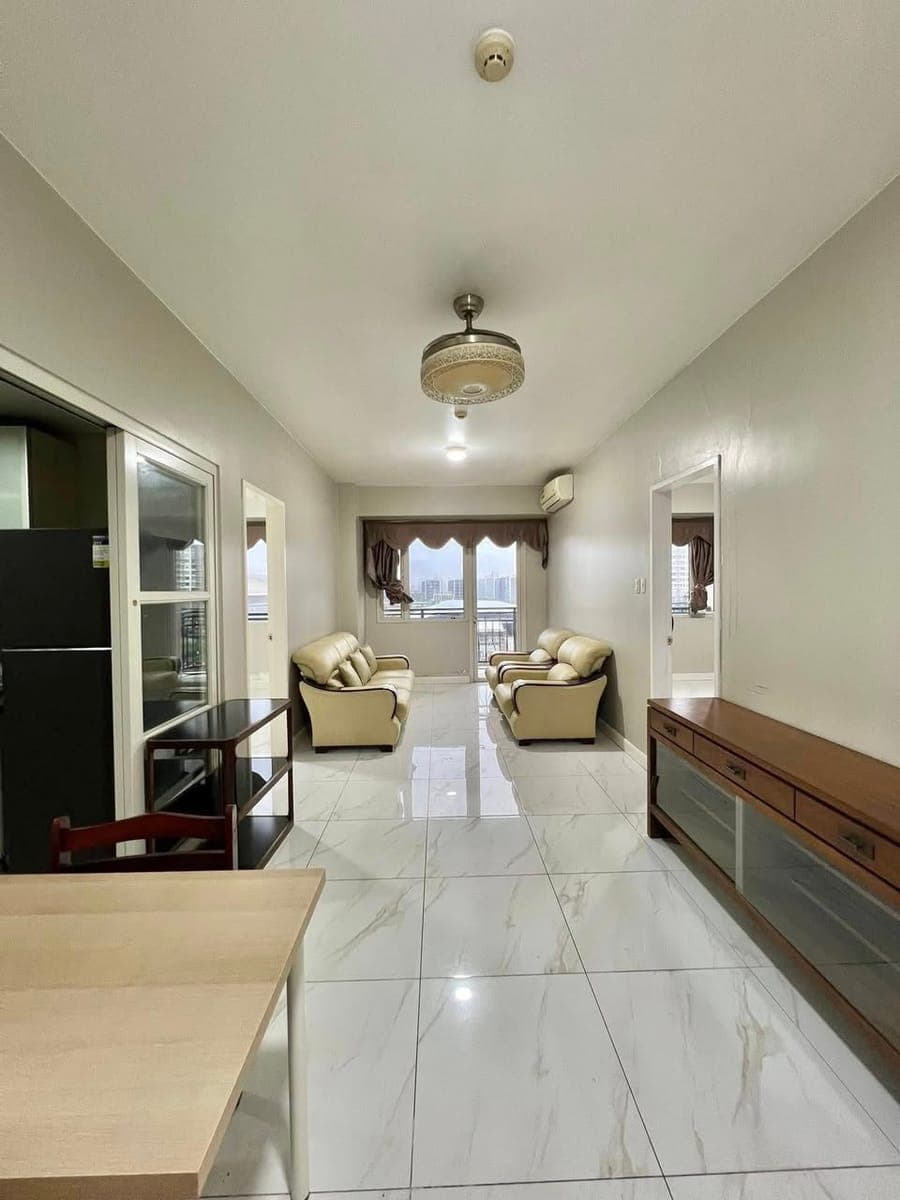 ₱45K MONTHLY‼️ | SPACIOUS 2BR UNIT WITH BALCONY IN MONARCH PARKSUITES - photo 3