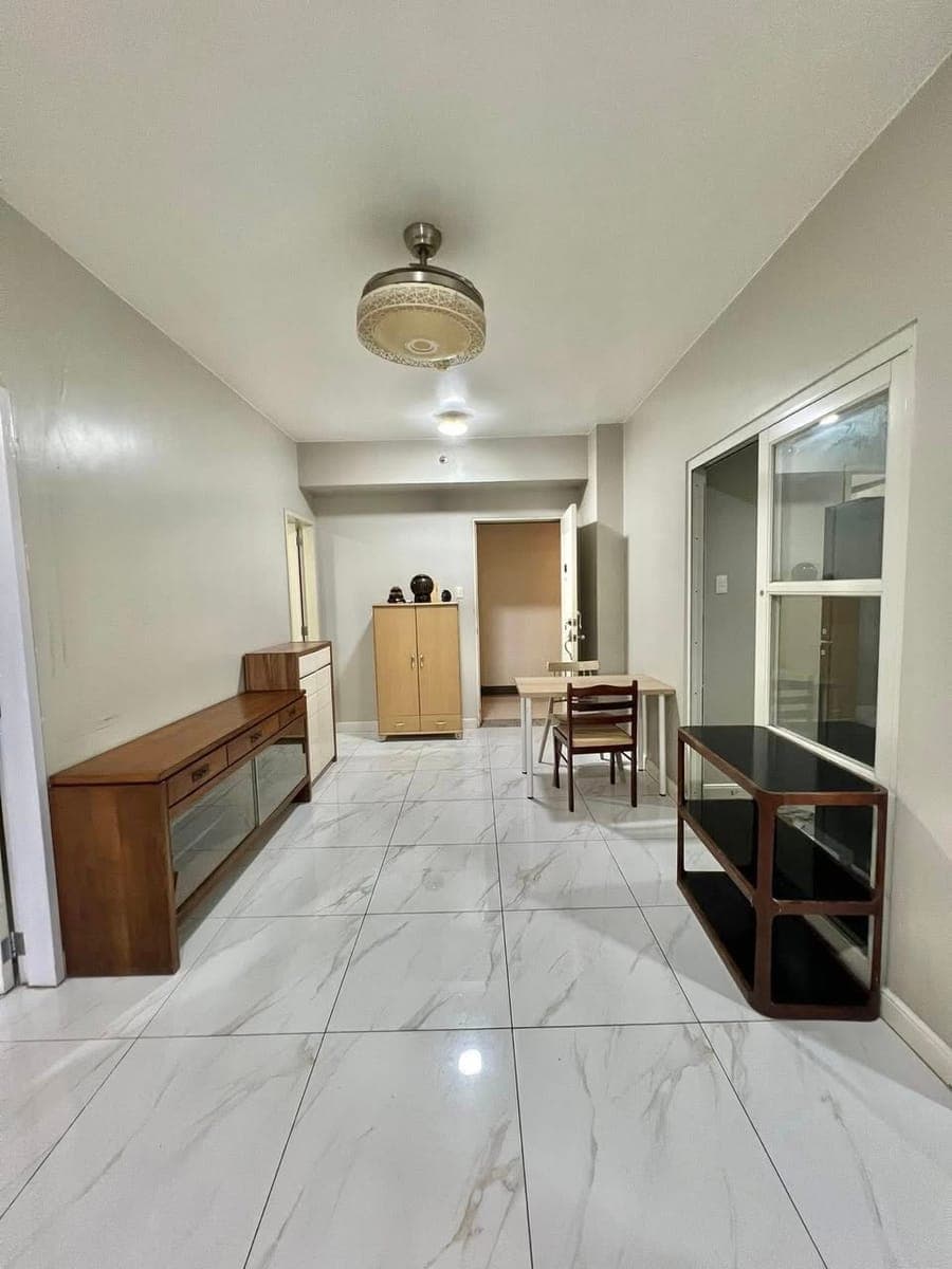 ₱45K MONTHLY‼️ | SPACIOUS 2BR UNIT WITH BALCONY IN MONARCH PARKSUITES - photo 4
