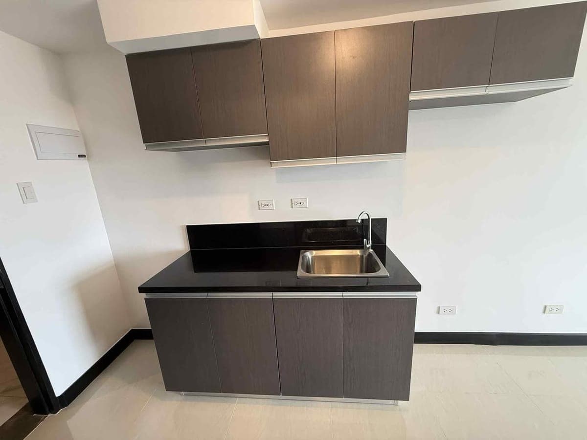SYNC Residences S-Tower FOR RENT - photo 2