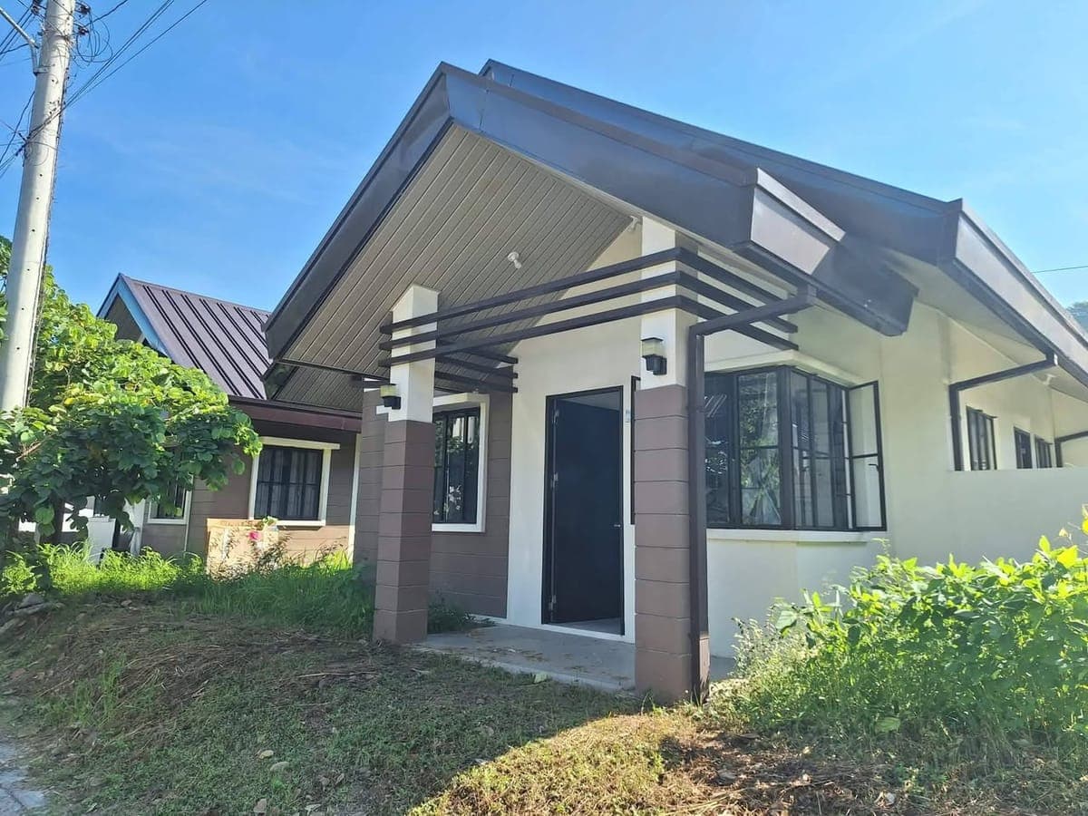 BRAND NEW HOUSE - photo 1