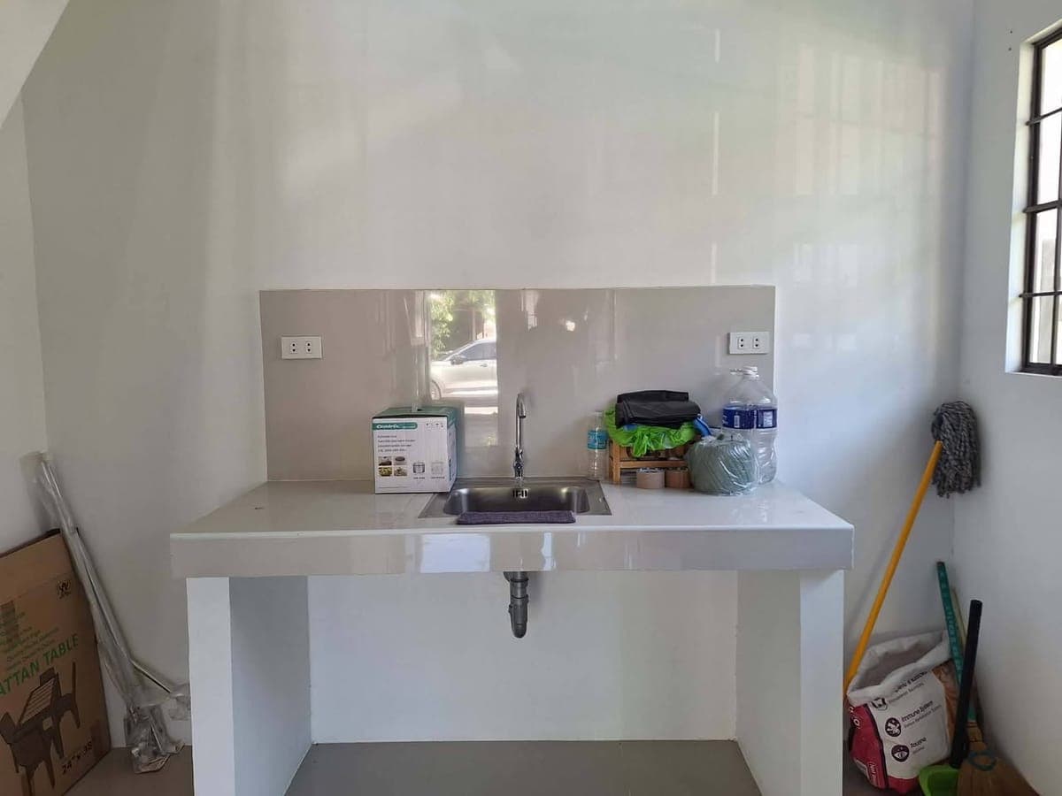 BRAND NEW HOUSE - photo 3