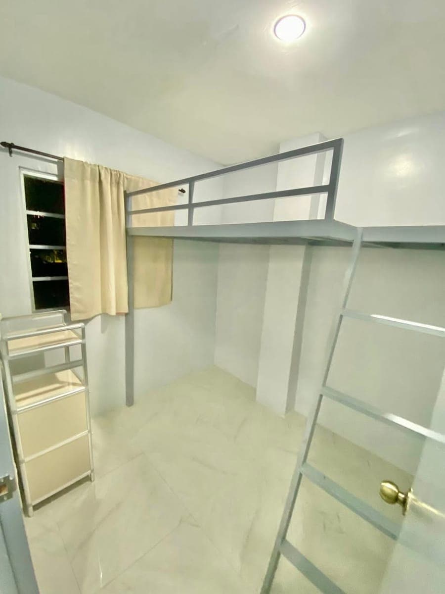 LOFT TYPE BED - photo 1