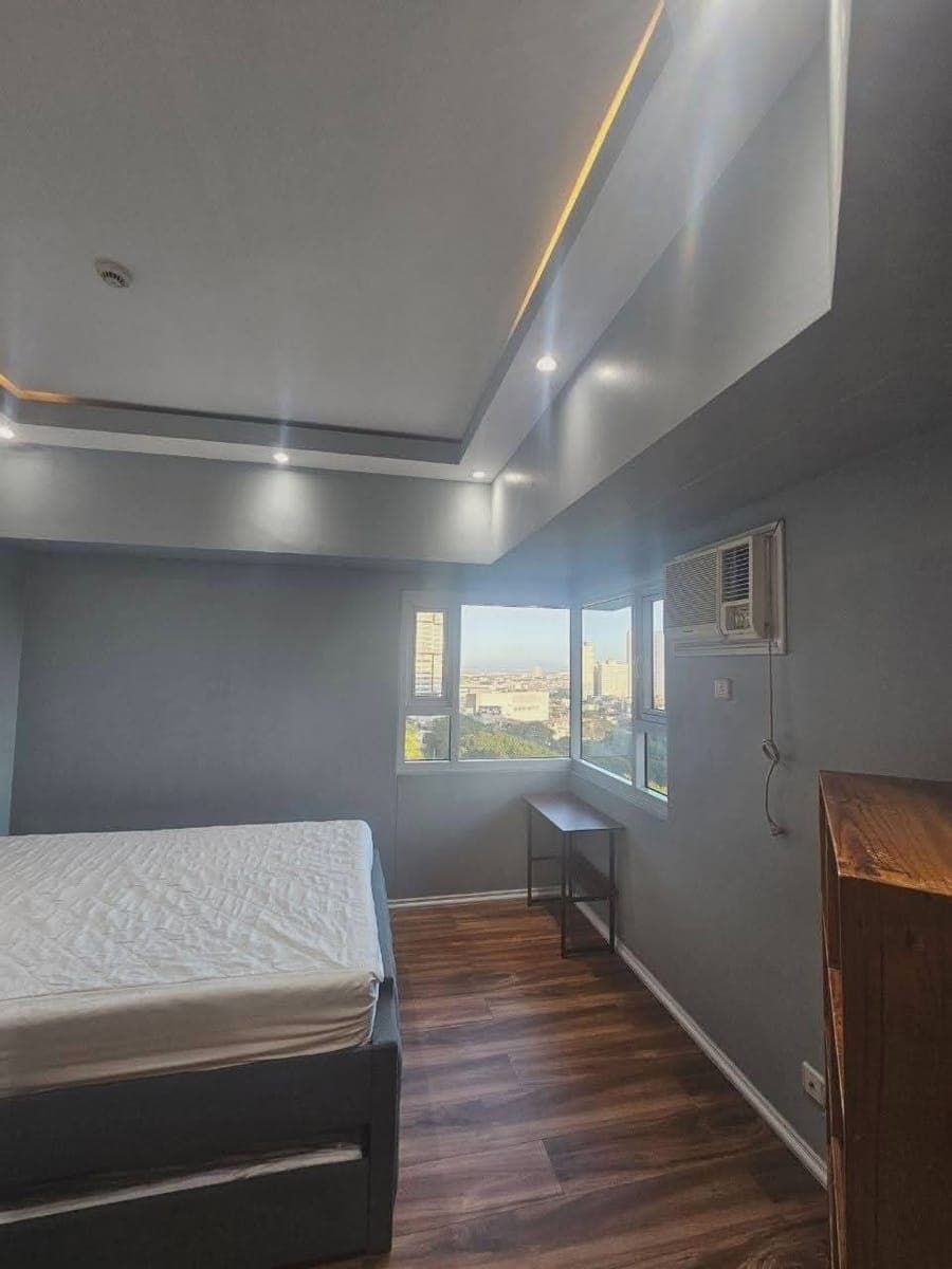 𝐅𝐎𝐑 𝐑𝐄𝐍𝐓 One Bedroom Condo Unit with Balcony in BGC Taguig at Trion Towers. - photo 5