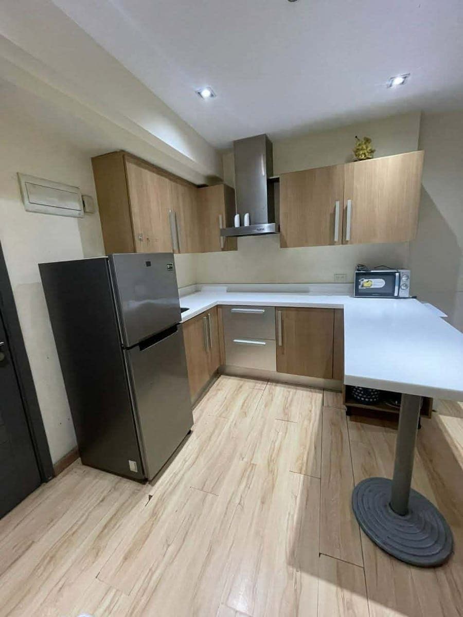 💰 ₱40,000 / MONTH  🔥FOR RENT🔥📍Makati - photo 1