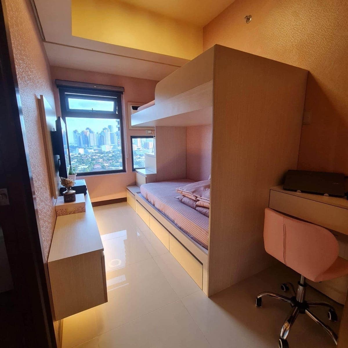 For rent: 2BR Chimes Greenhills - photo 2