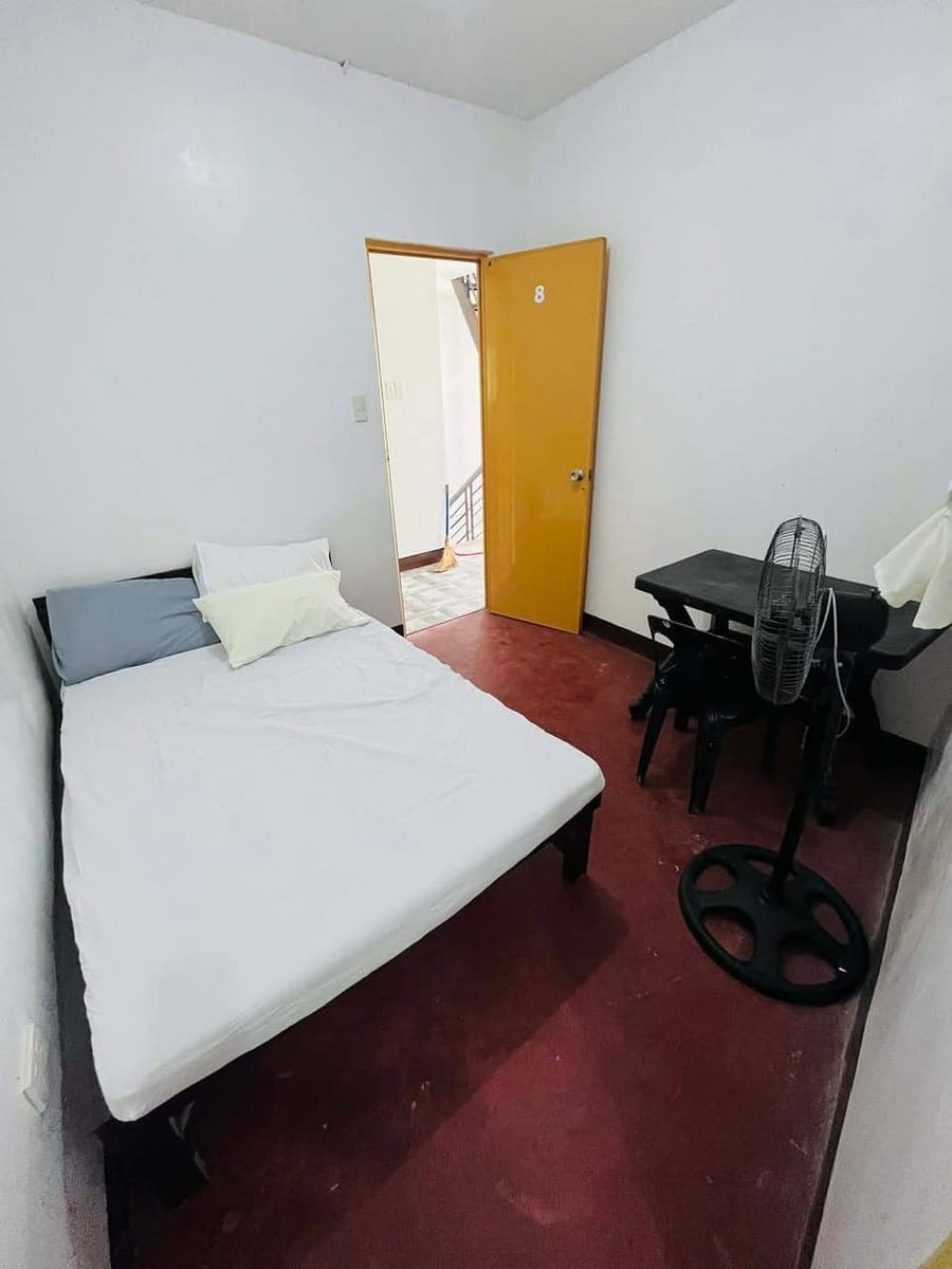 Room for rent - photo 1