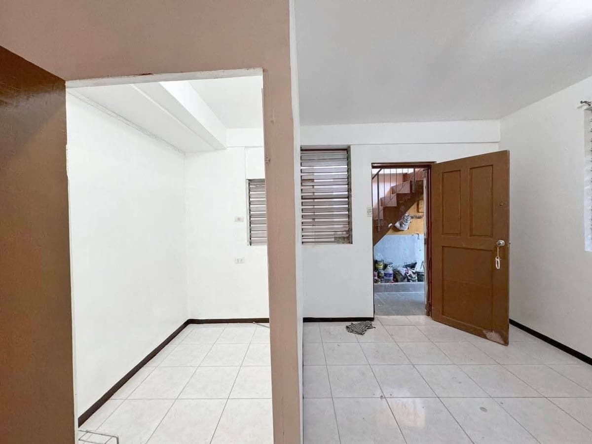 One bedroom apartment for rent at fairview Quezon City - photo 1