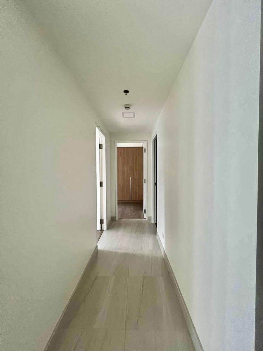 70k MONTHLY‼️2-BEDROOM WITH BALCONY AT MID-PARK TOWERS, PARAÑAQUE CITY - photo 5
