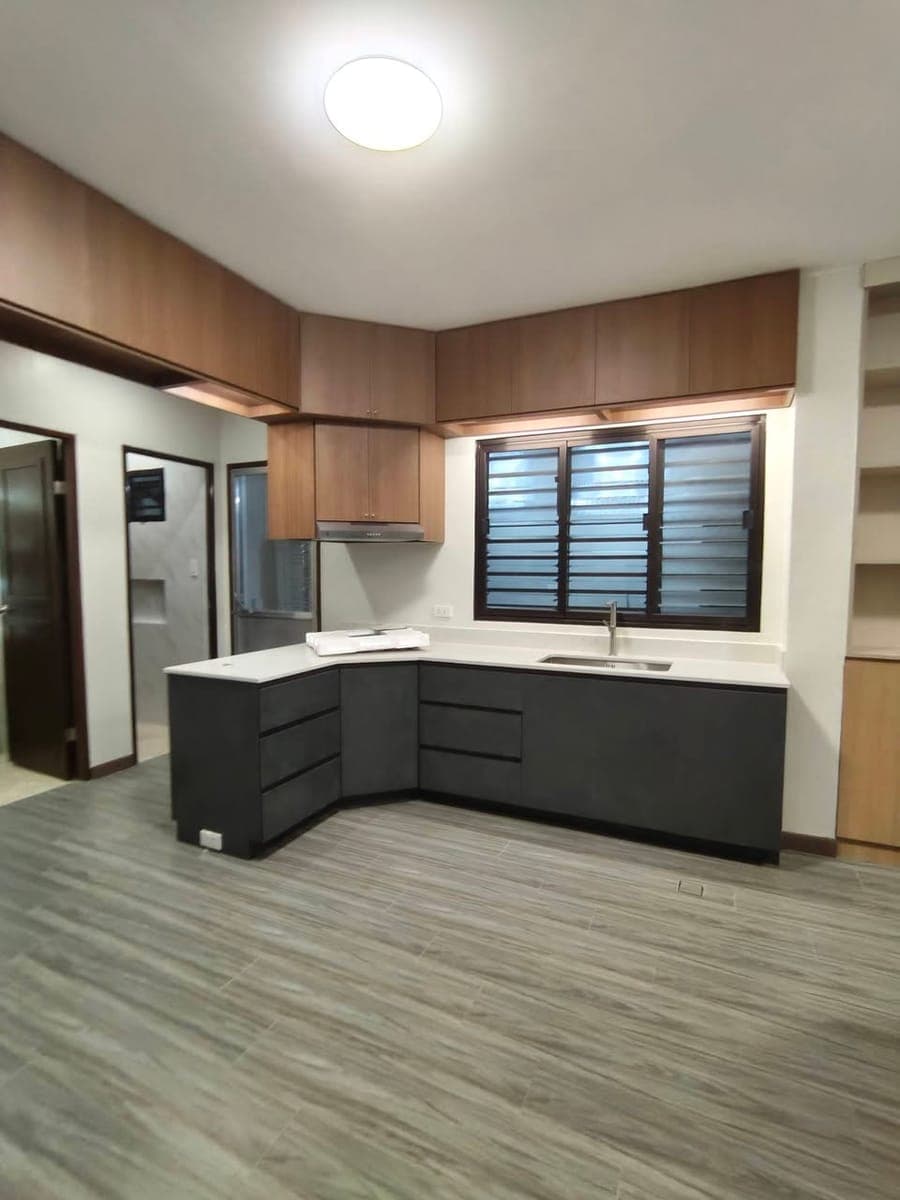 House For Rent - photo 3