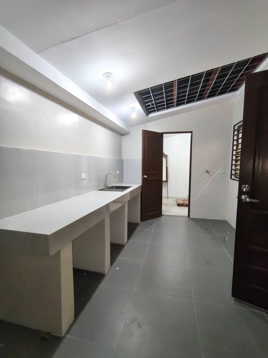 House For Rent - photo 5