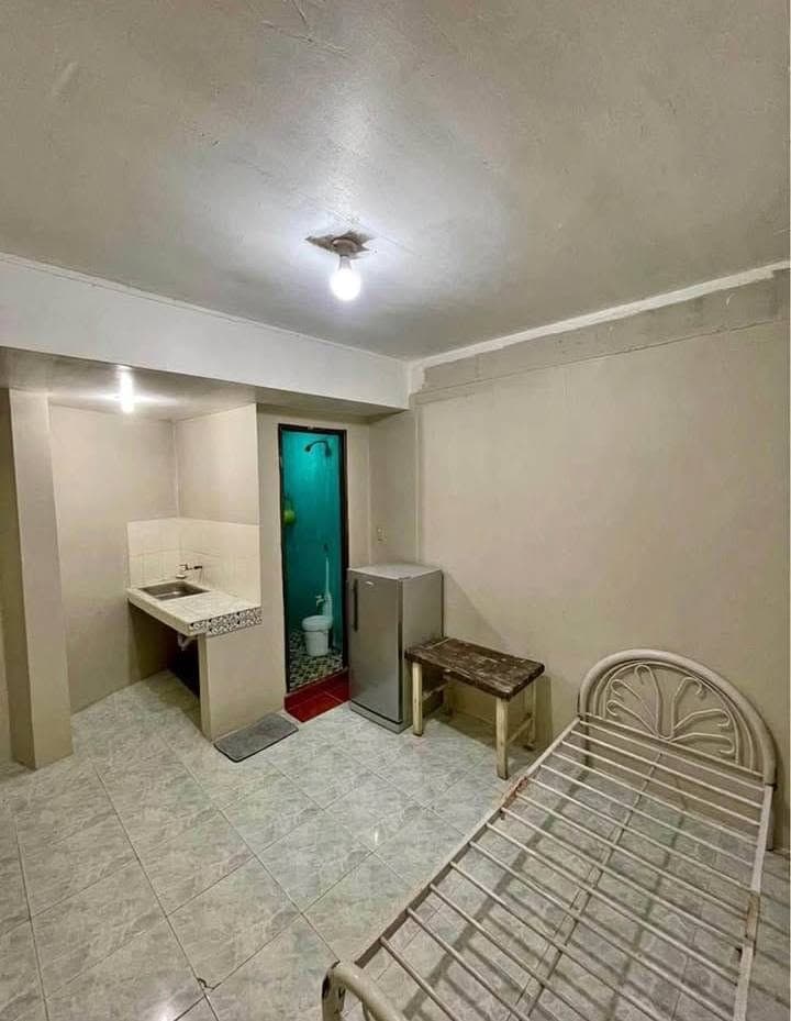 AVAILABLE SOLO ROOM FOR RENT - photo 1
