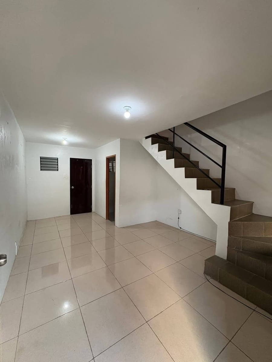 🏡 Townhouse for Rent ‼️ - photo 2