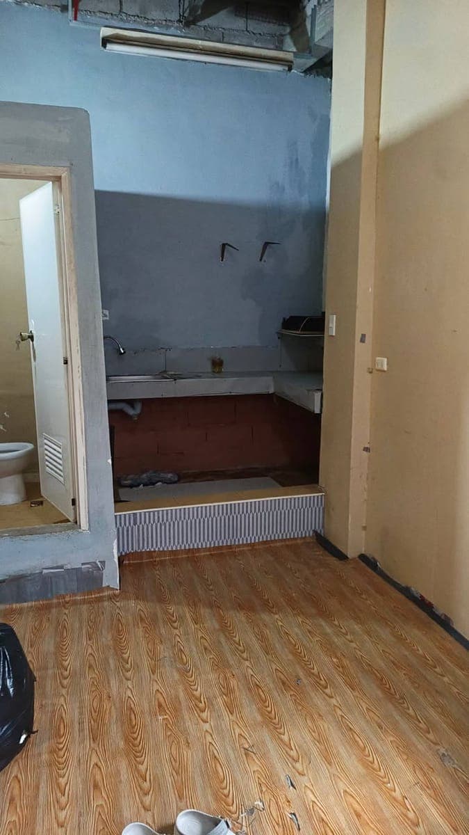 House for rent 10th st 10th ave near caloocan cityhall - photo 3
