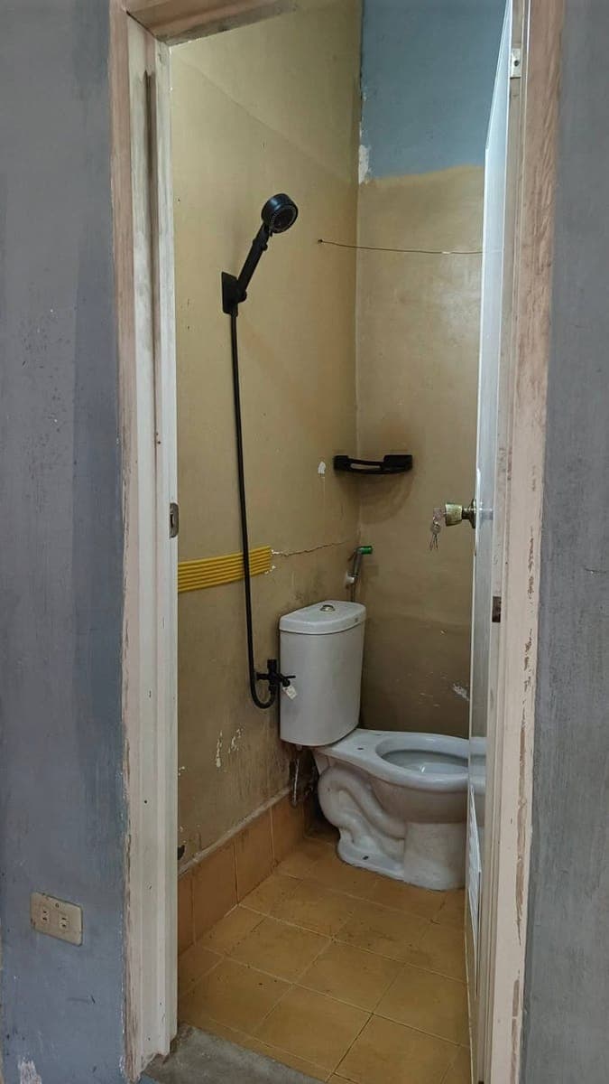House for rent 10th st 10th ave near caloocan cityhall - photo 4