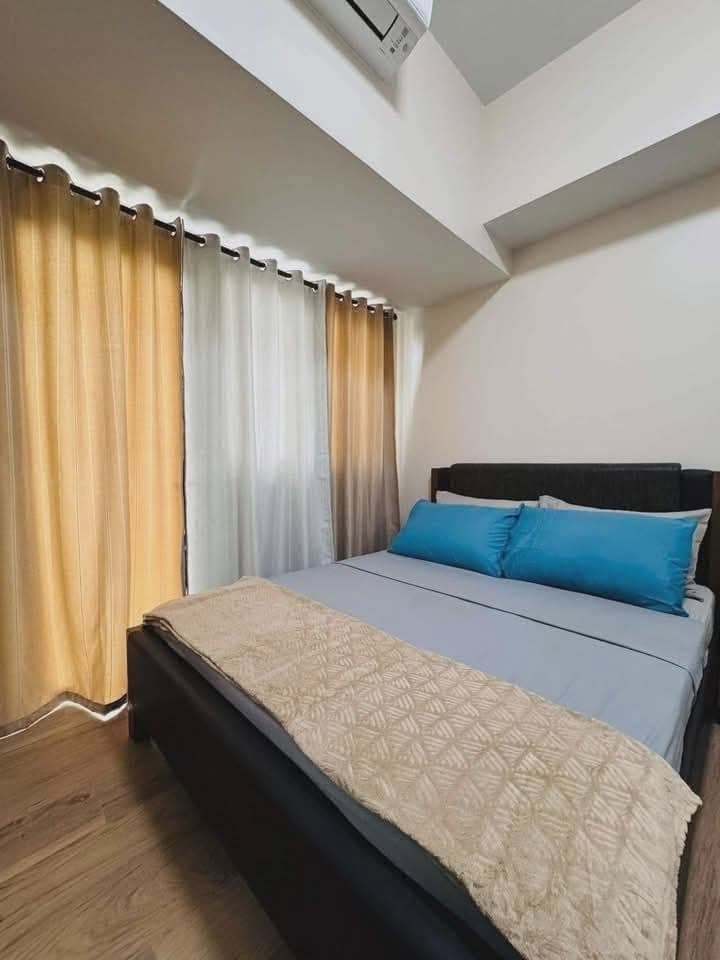𝐅𝐎𝐑 𝐑𝐄𝐍𝐓 One Bedroom with Balcony Condo at PARK MCKINLEY WEST - photo 5