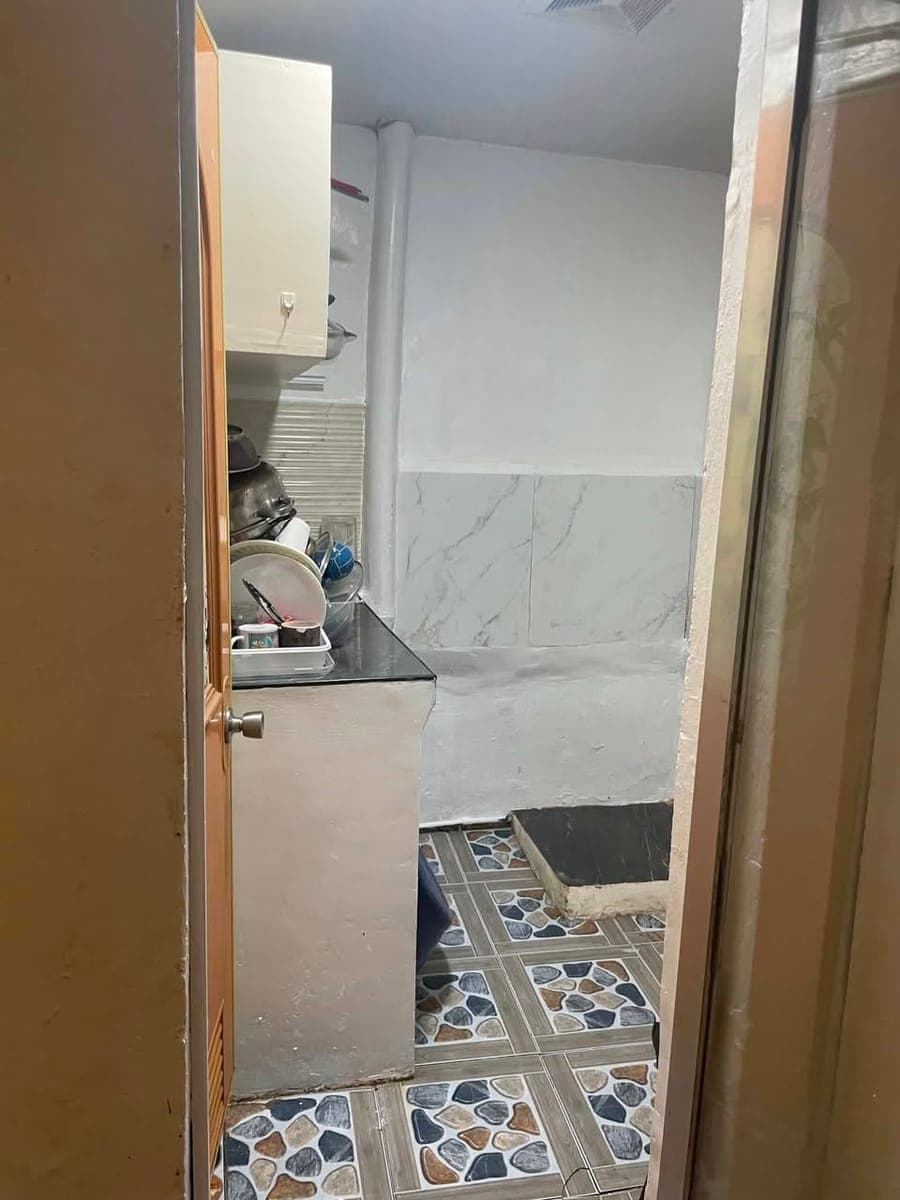 1 bedroom house for rent in Sta Ana Manila. - photo 3