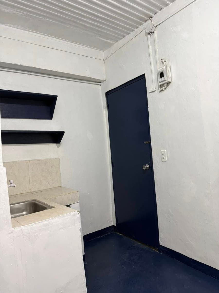 ROOM FOR RENT - photo 1