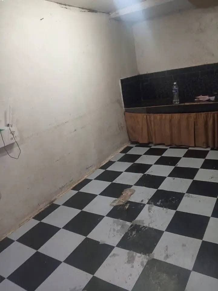 Room for rent good to 3or4 pax my own sink and cr 6500 per month... Pki call owner 09688551726 twaga... - photo 3