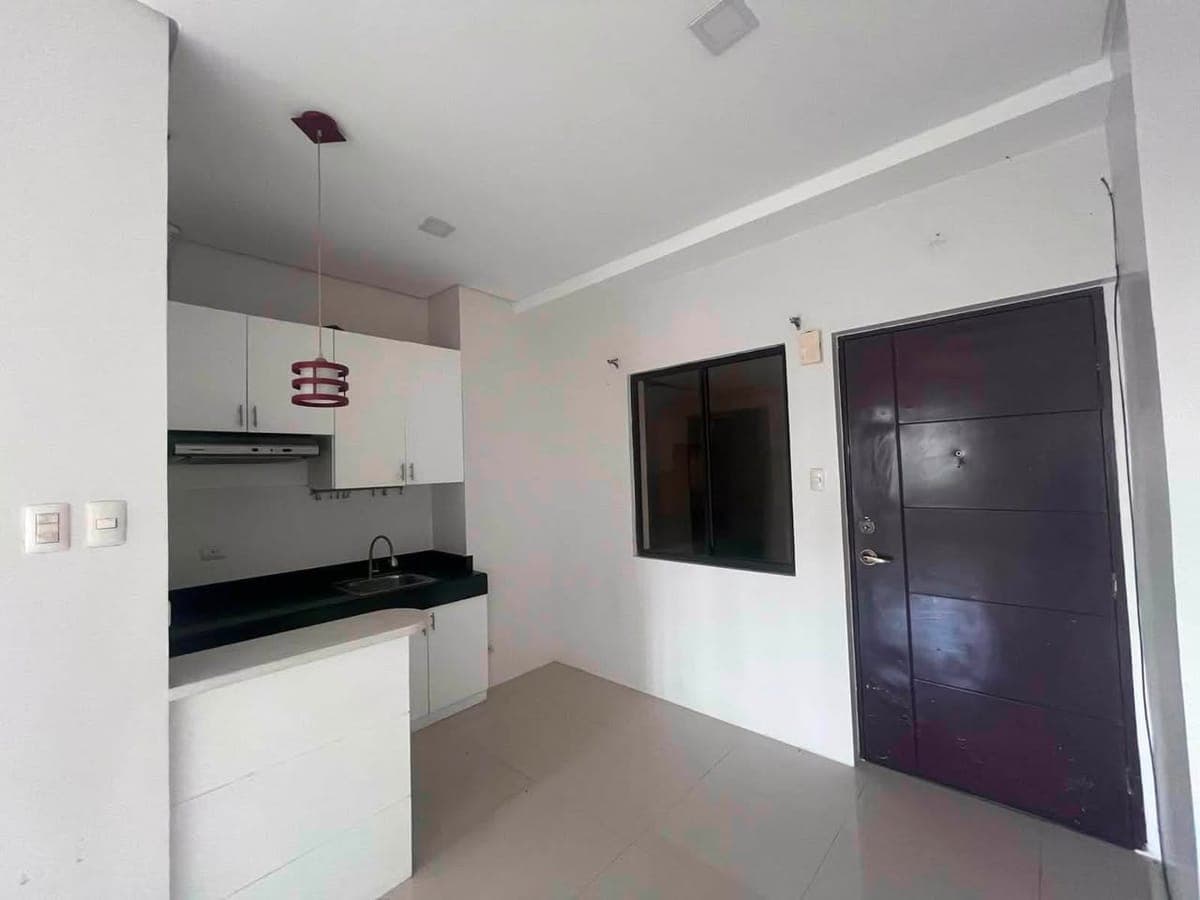 ✨ Experience Elevated Living at Escalades East Tower, Cubao ✨ - photo 2