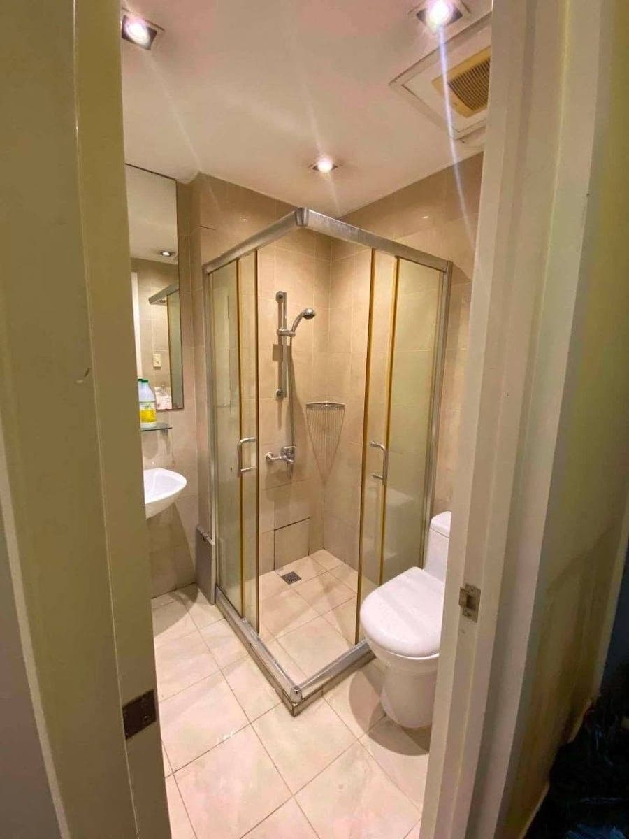 𝐅𝐎𝐑 𝐑𝐄𝐍𝐓 Studio with Balcony Condo in KNIGHTSBRIDGE RESIDENCES - photo 4