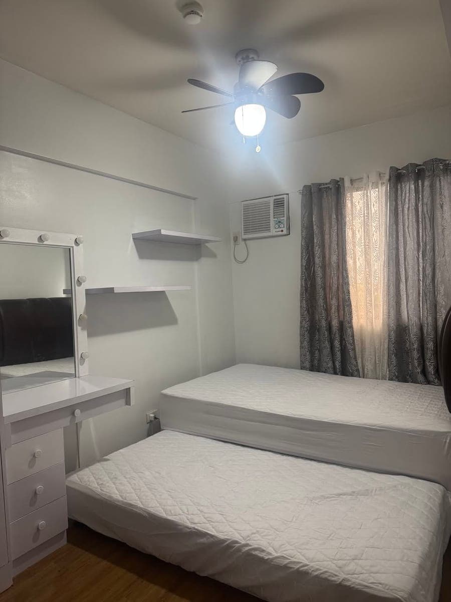 DIRECT TENANTS ONLY, NO AGENTS/BROKER please!!! - photo 4
