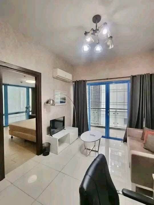 45k MONTHLY‼️1-BEDROOM WITH BALCONY-MAIDS ROOM AT TWO CENTRAL MAKATI - photo 2