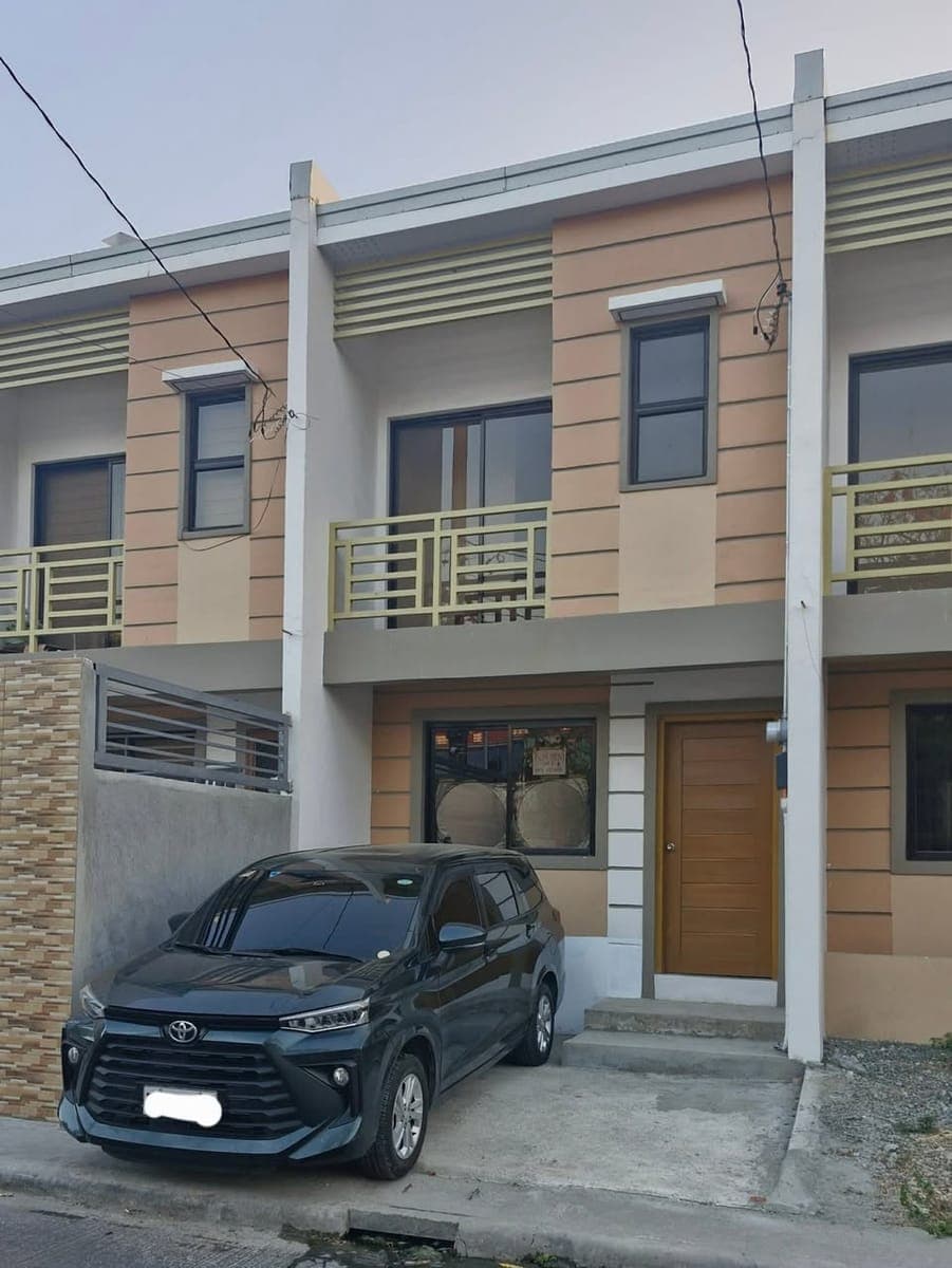 FOR RENT ₱17,000 PER MONTH - photo 1