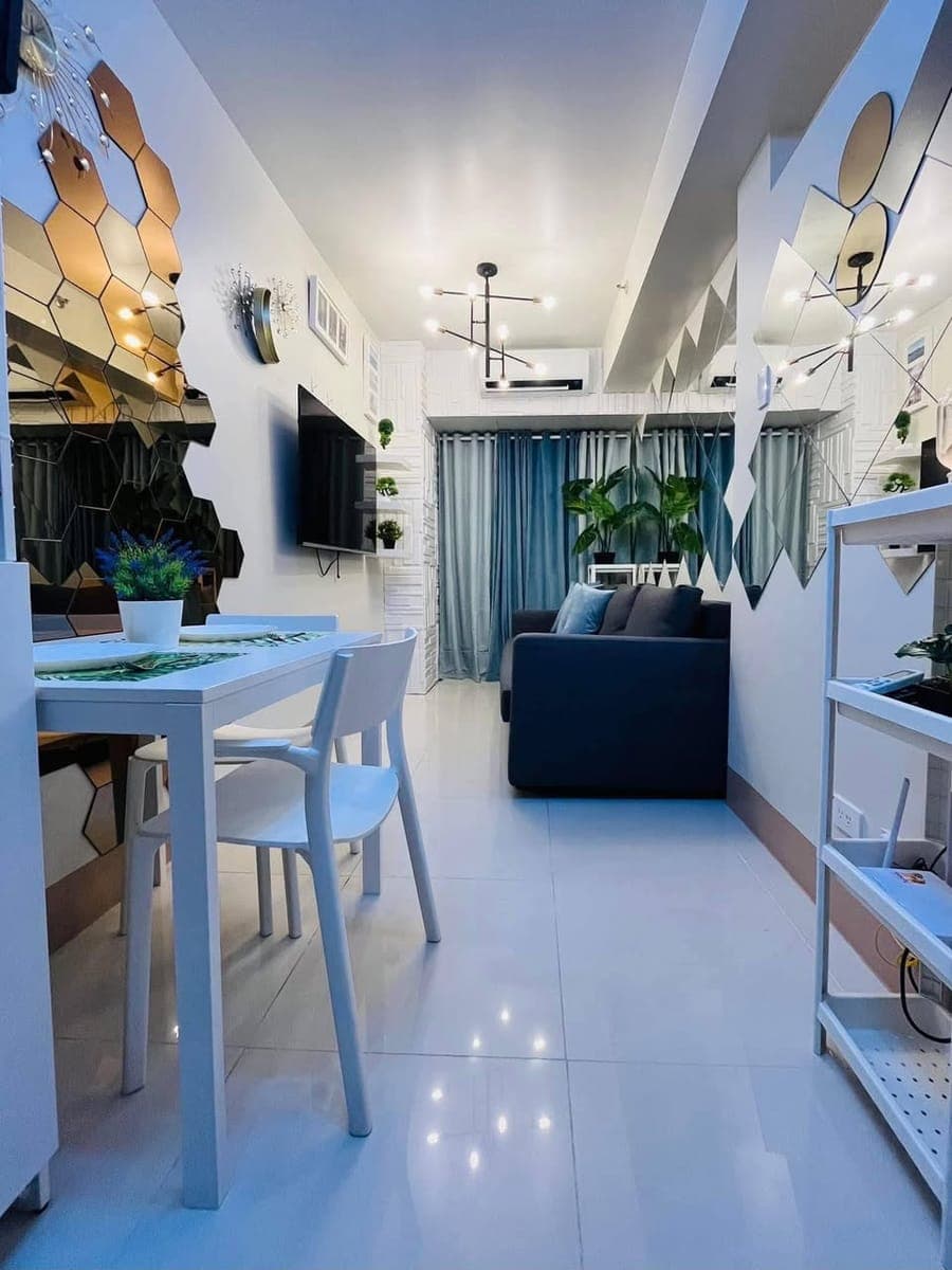 𝐅𝐎𝐑 𝐑𝐄𝐍𝐓 One Bedroom with Balcony Condo Unit at Shore 3, Residences near MOA - photo 5