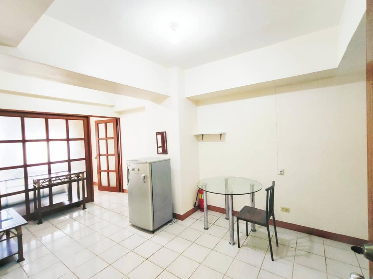 ⚪ FOR RENT 1BED ROOM CONDO UNIT - photo 3