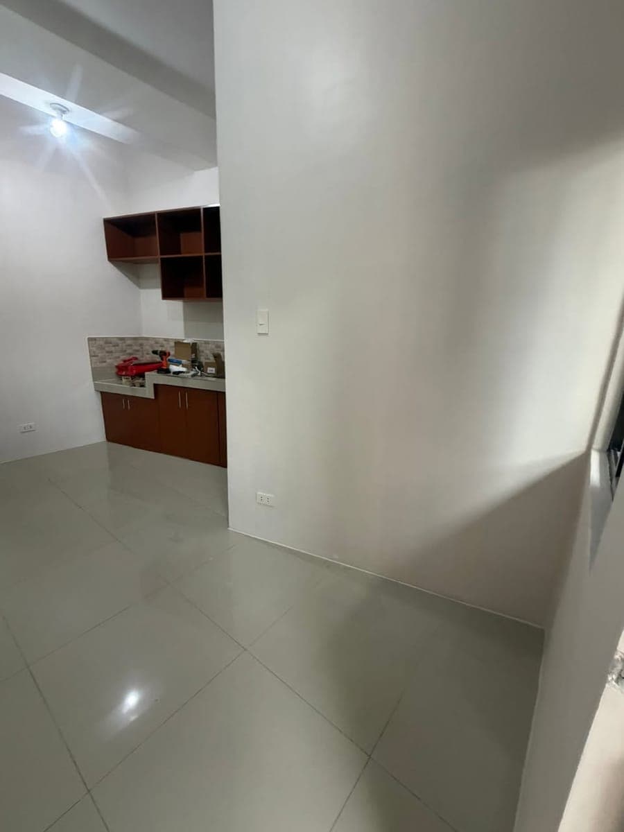NEWLY RENOVATED APARTMENT FOR RENT - photo 2