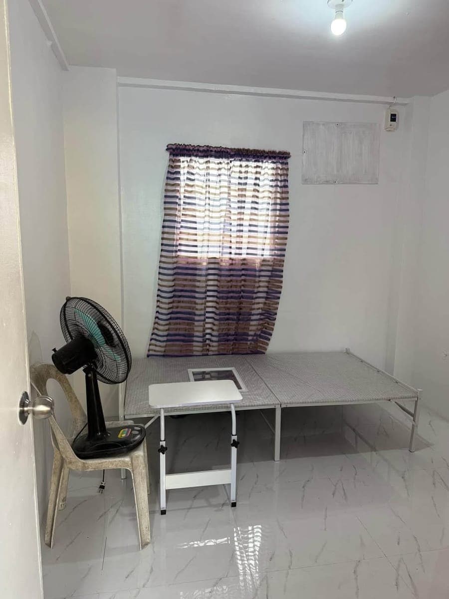 ROOM FOR RENT - photo 1