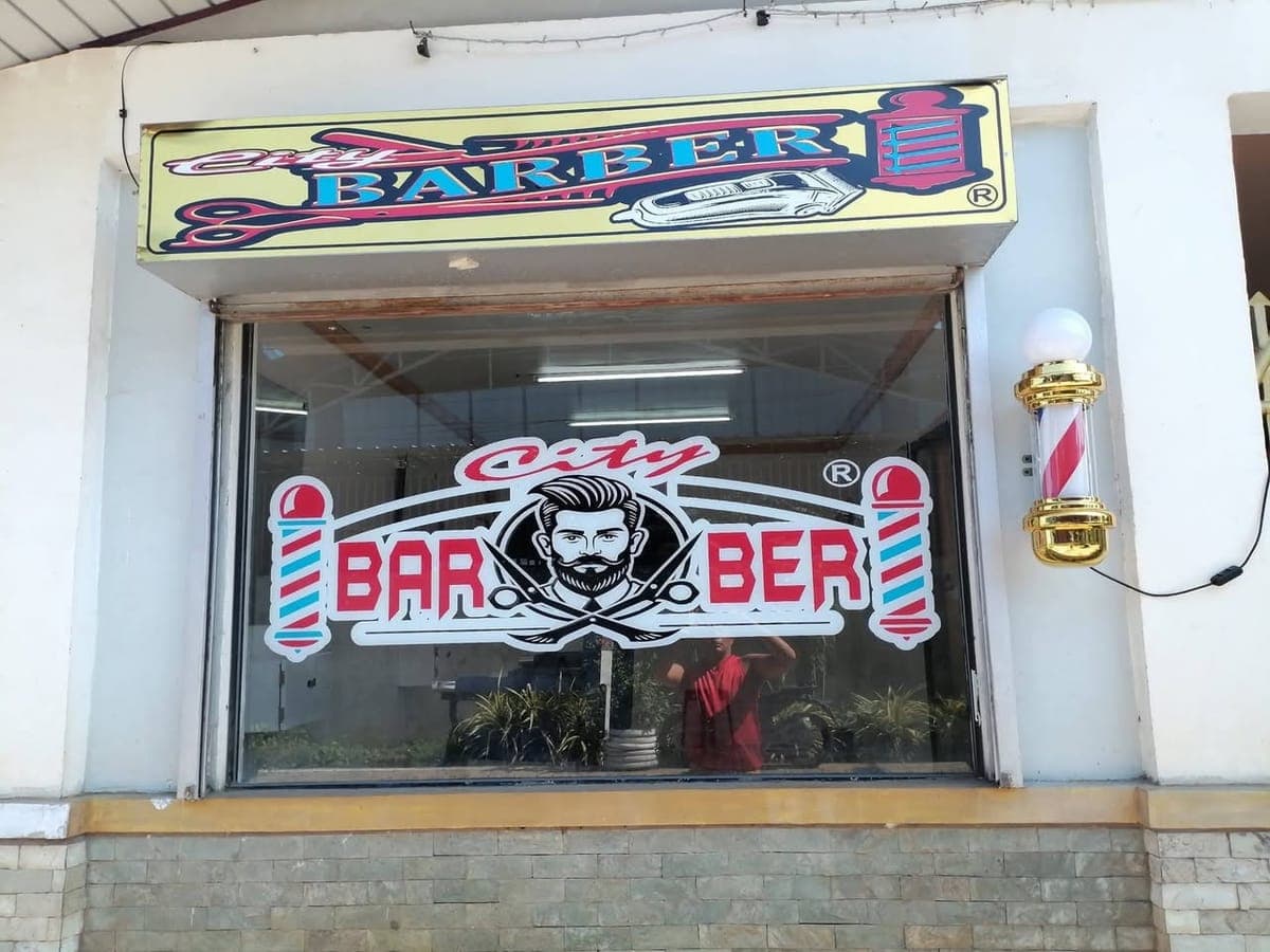 Aircon Barber Shop for rent, 12k, 1 month deposit 1 month advance. Pd pud rentahan ang banko, 250 a... - photo 1
