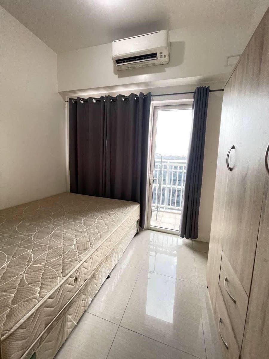 1br for lease in SHORE RESIDENCES C located in Seaside Boulevard corner Sunrise Drive, Mall of Asia... - photo 3